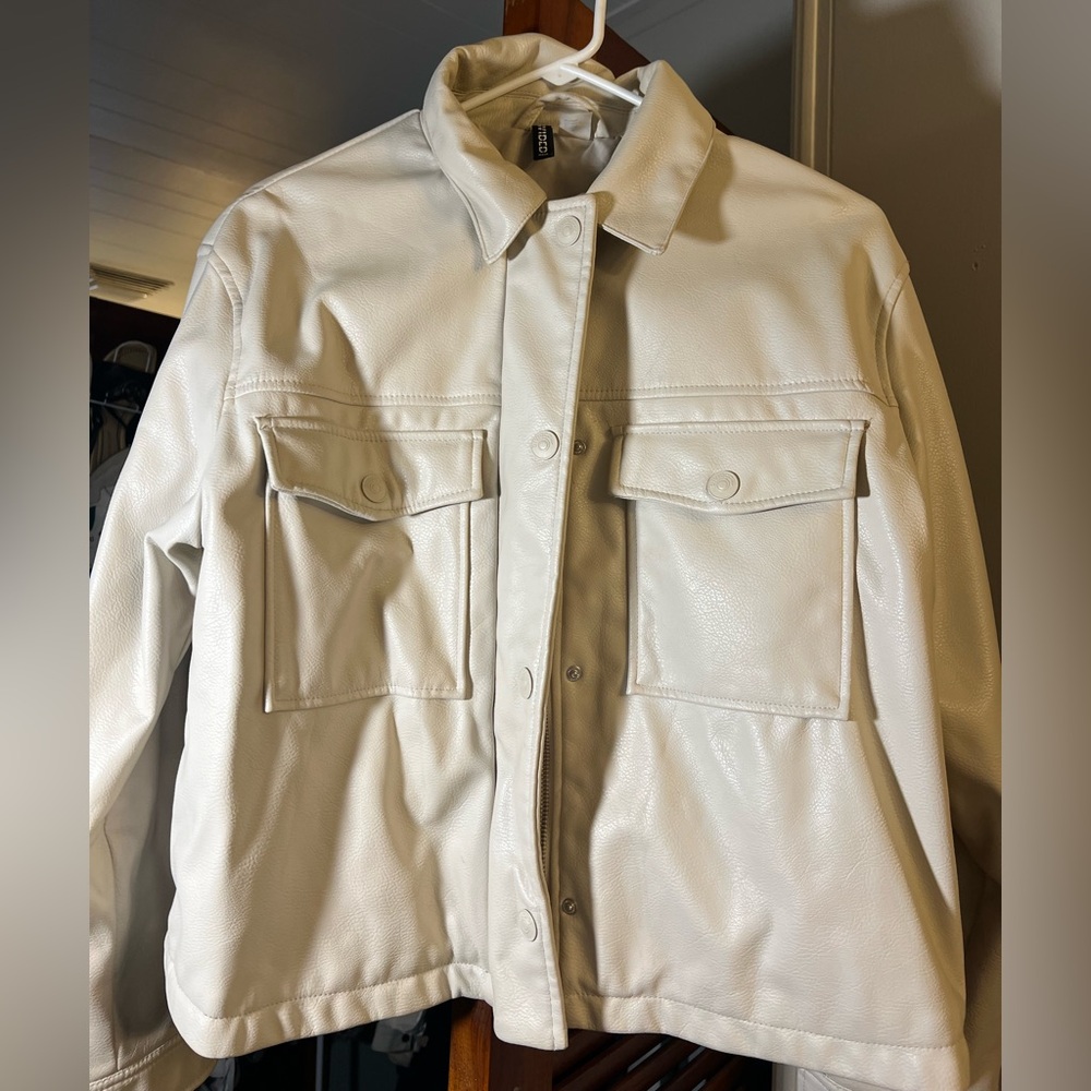Beige Faux Leather Button/Zip up Collared Jacket